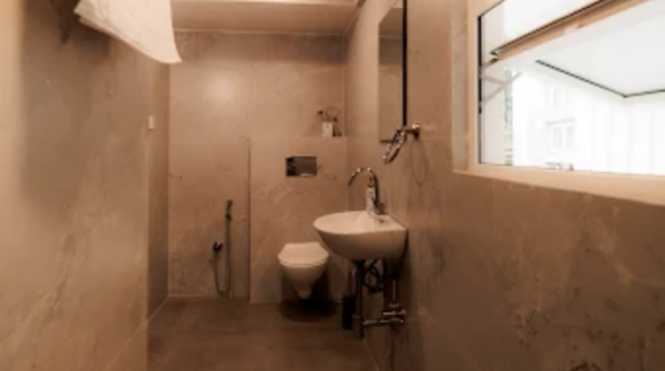 Traveller's Nest Bed & Breakfast Shillong - Image 2